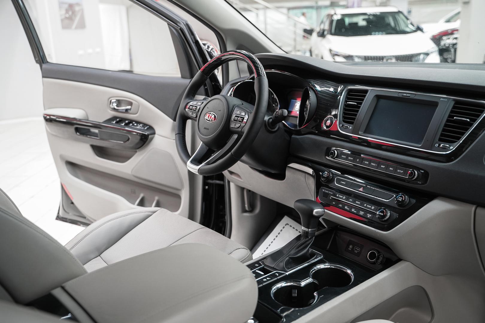Kia Carnival 2019, черный, ДЦ Орехово