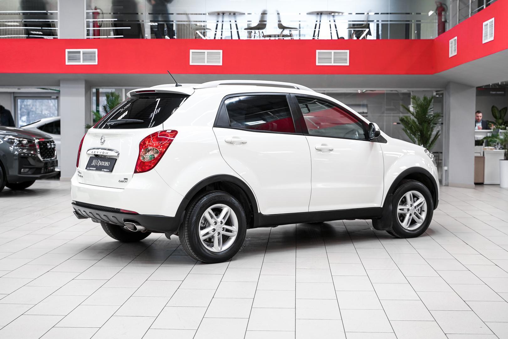 SsangYong Actyon 2011, белый, ДЦ Орехово