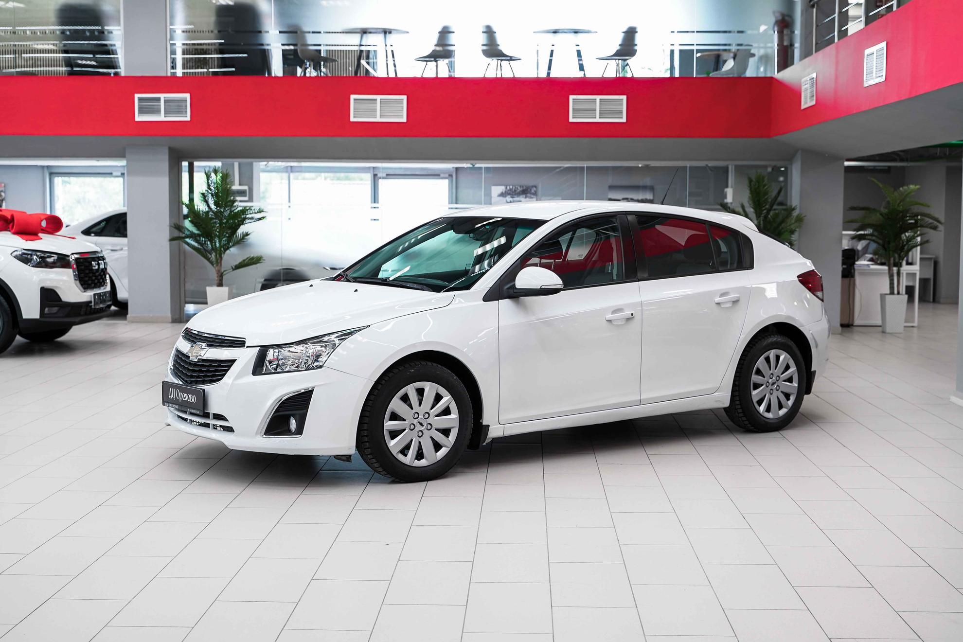 Chevrolet Cruze 2014, белый, ДЦ Орехово