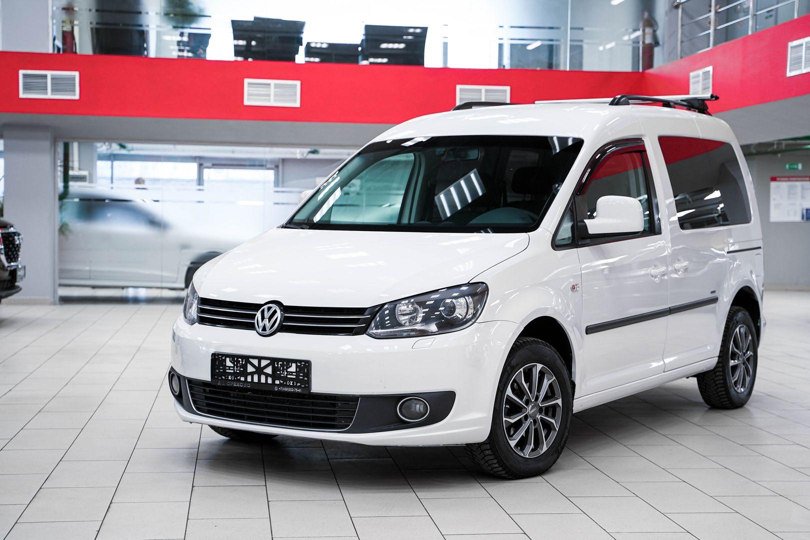 Volkswagen Caddy 2013, белый, ДЦ Орехово