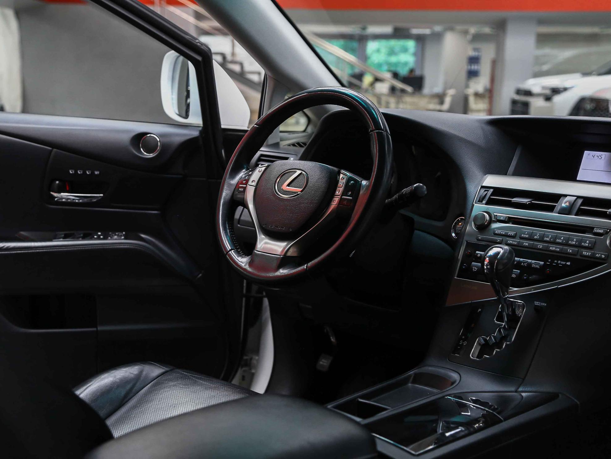 Lexus RX 2012, белый, ДЦ Орехово