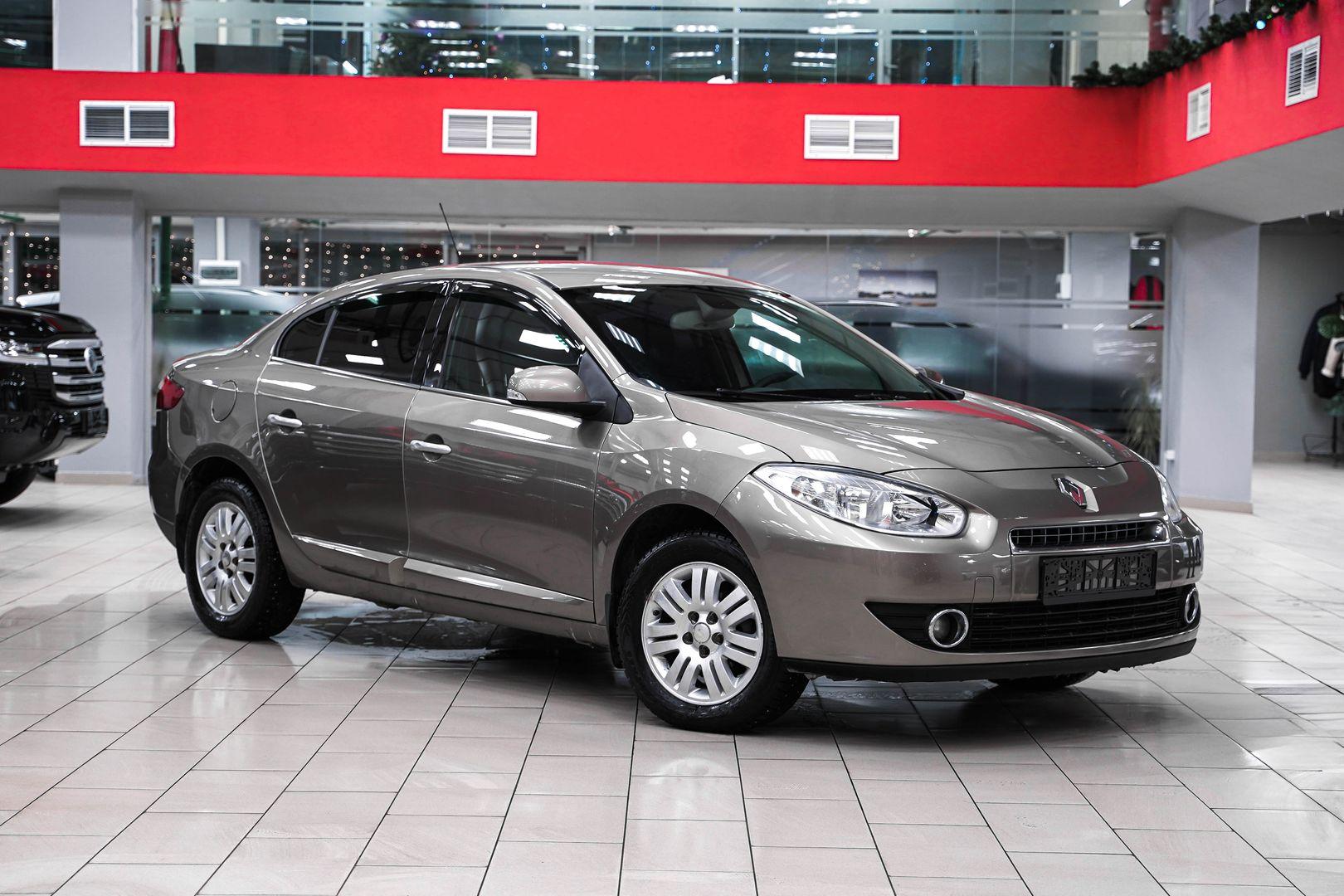 Renault Fluence 2011, бежевый, ДЦ Орехово
