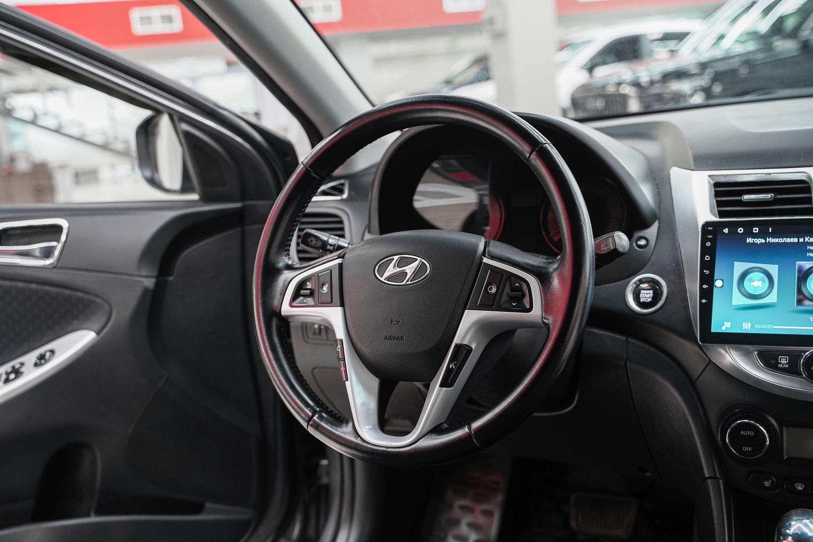 Hyundai Solaris 2011, серый, ДЦ Орехово