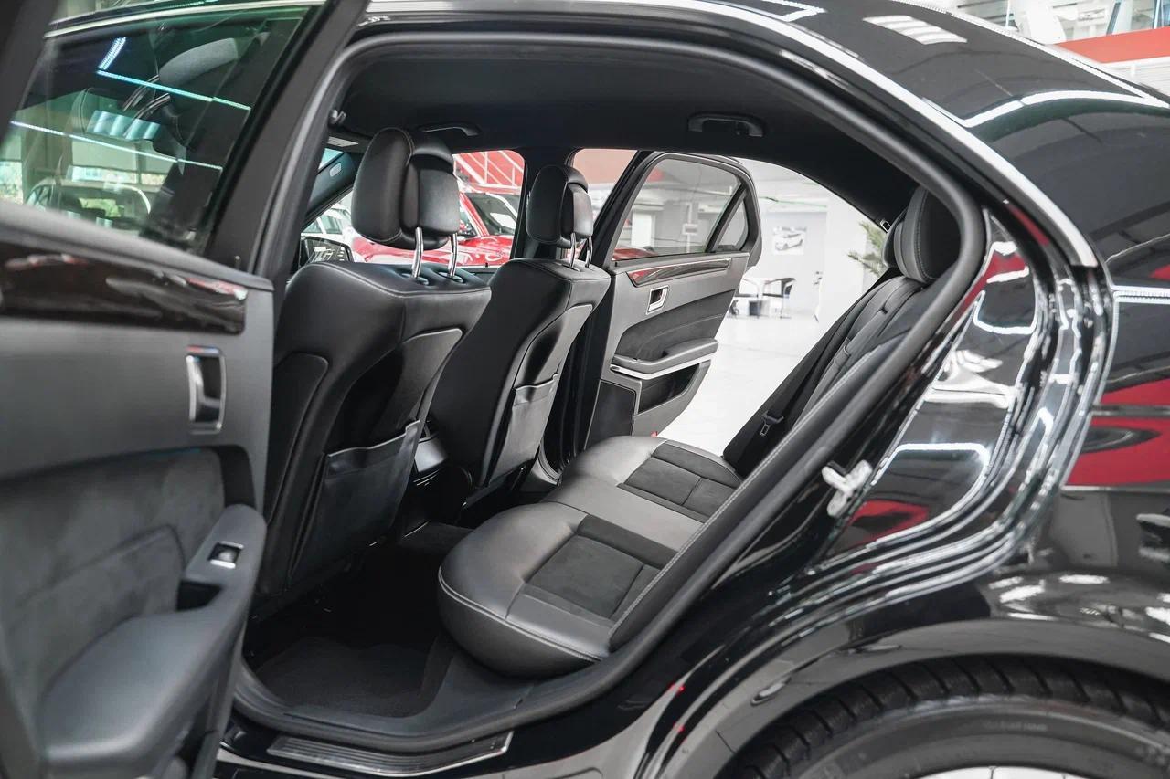 Mercedes-Benz E-Класс 2015, черный, ДЦ Орехово