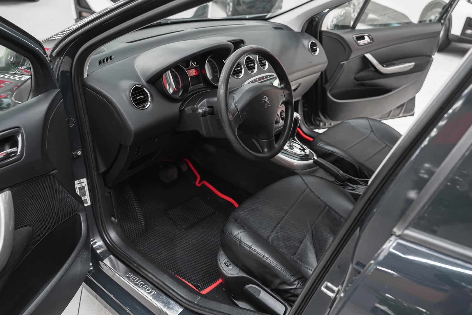 Peugeot 308 2011, серый, ДЦ Орехово