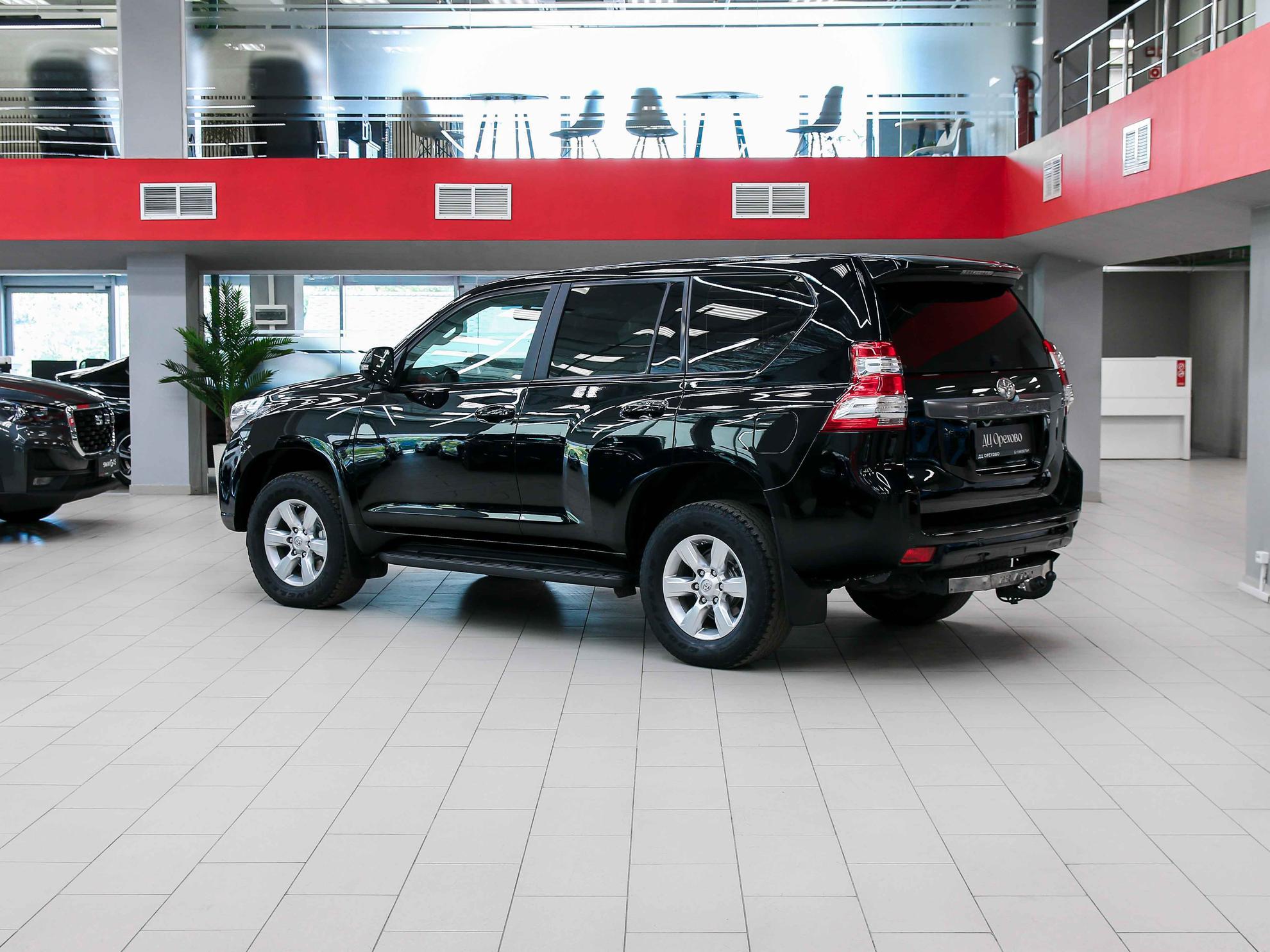 Toyota Land Cruiser Prado 2014, черный, ДЦ Орехово