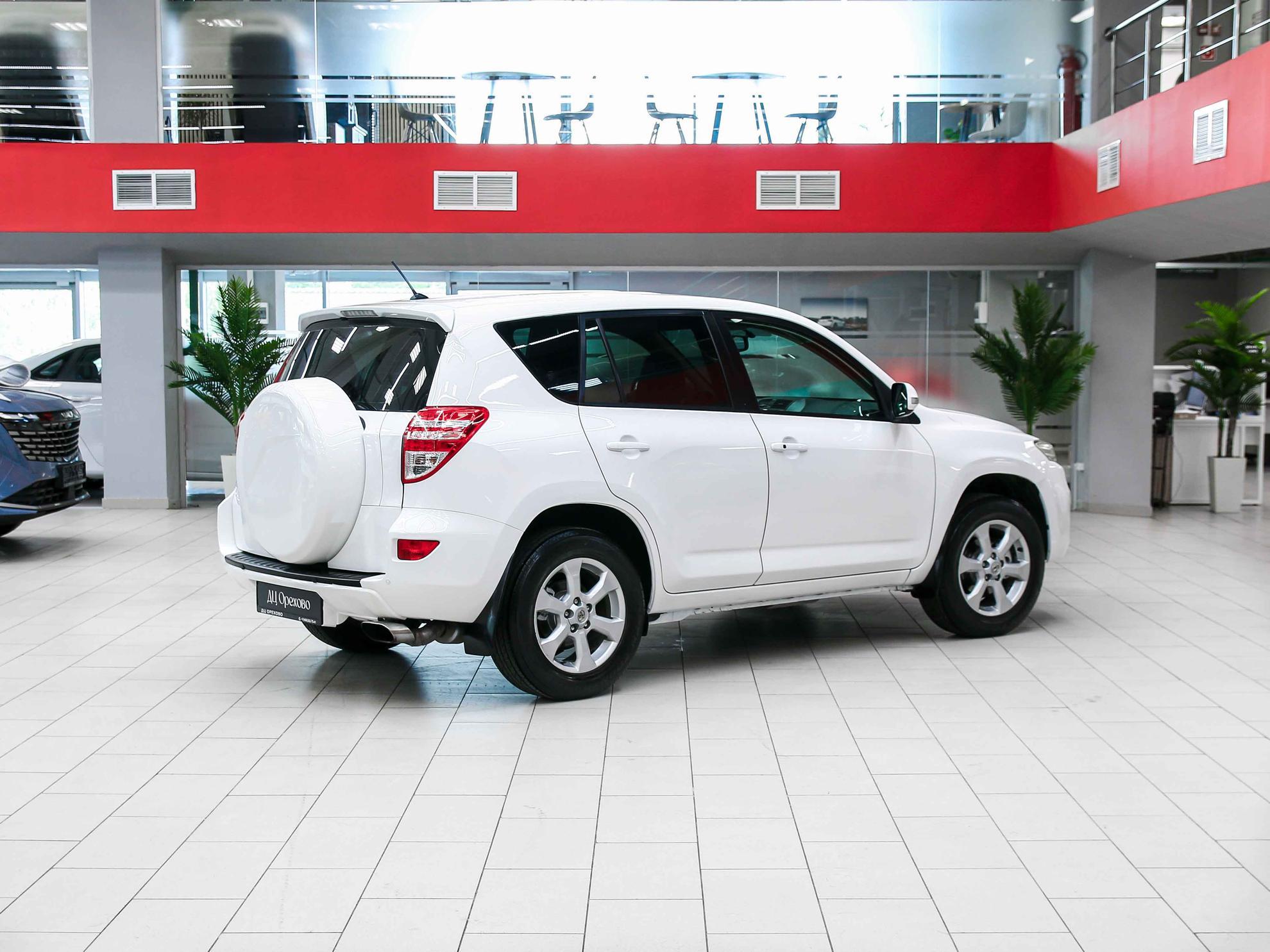 Toyota RAV4 2011, белый, ДЦ Орехово