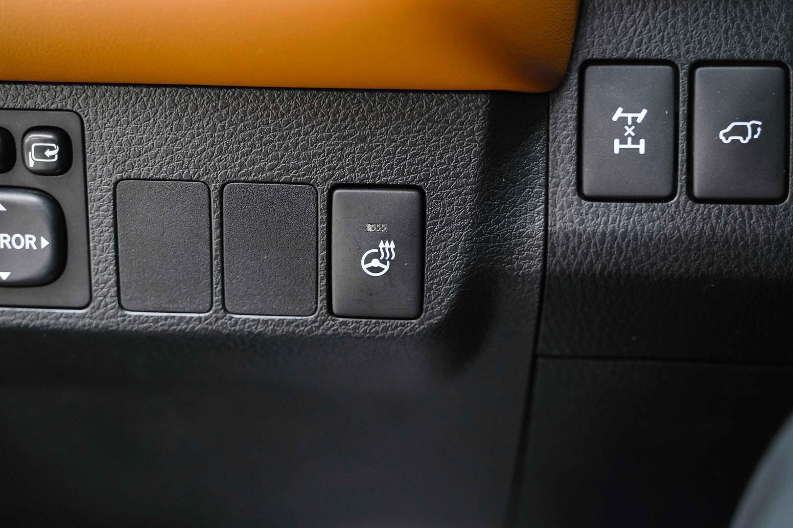 Toyota RAV4 2017, черный, ДЦ Орехово