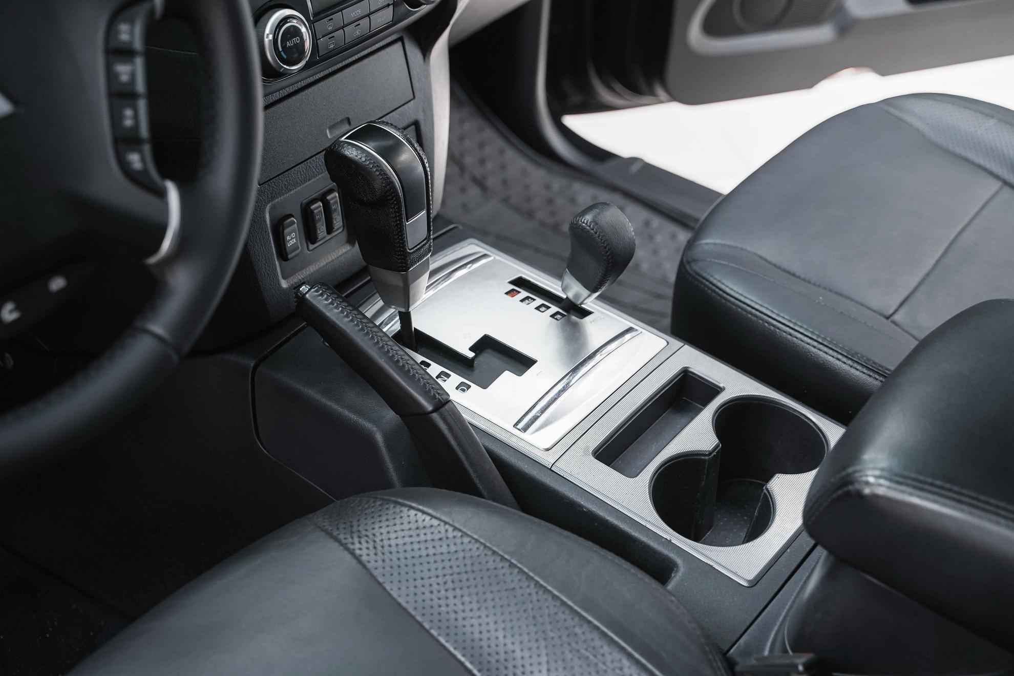 Mitsubishi Pajero 2010, черный, ДЦ Орехово