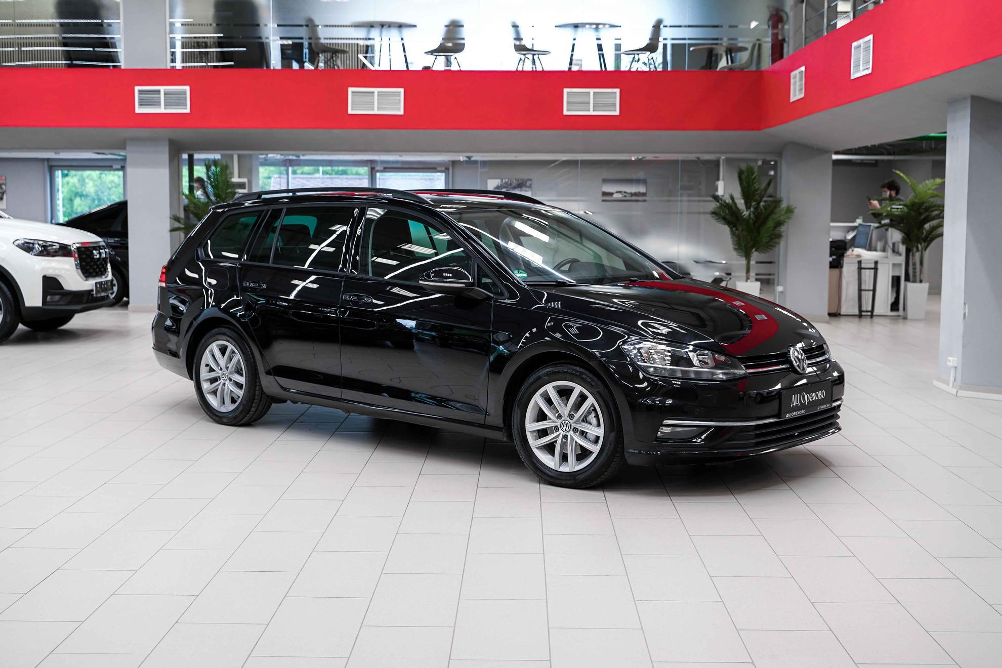 Volkswagen Golf 2019, черный, ДЦ Орехово