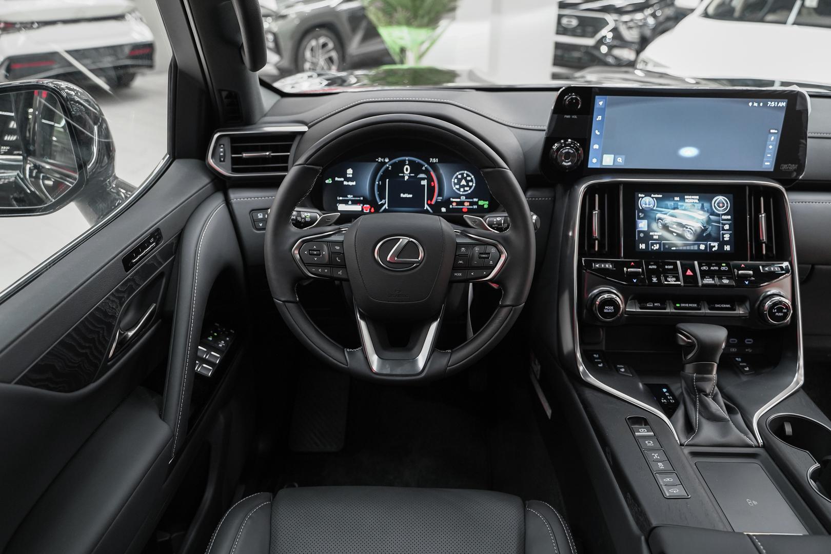 Lexus LX 2025, черный, ДЦ Орехово