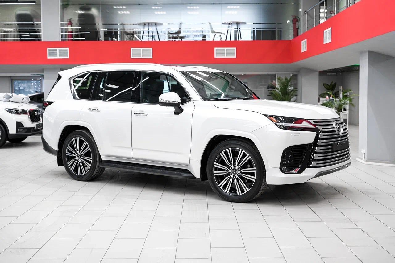 Lexus LX 2025, белый, ДЦ Орехово