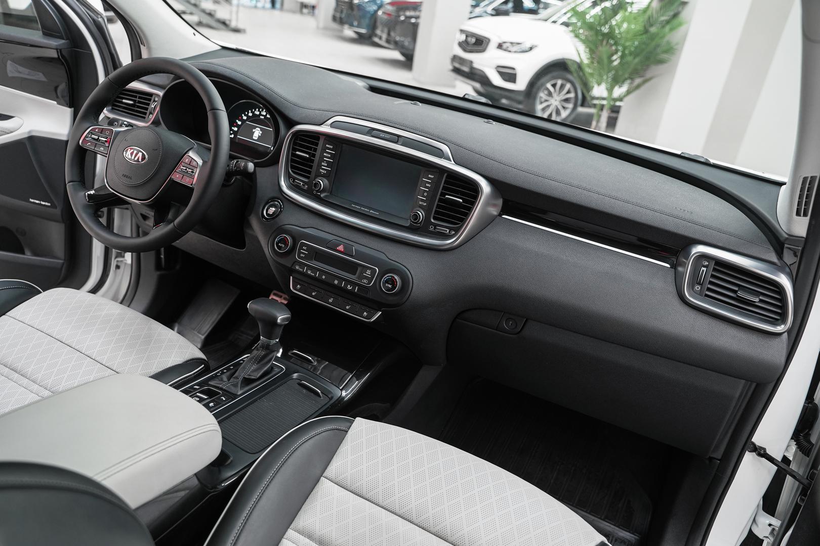 Kia Sorento 2018, белый, ДЦ Орехово
