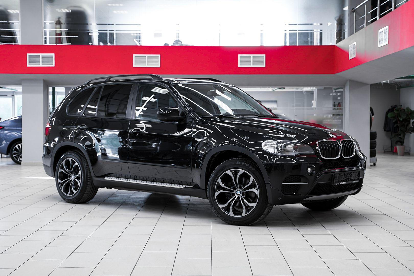 BMW X5 2012, черный, ДЦ Орехово