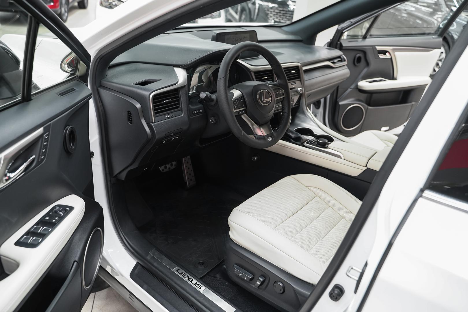 Lexus RX 2016, белый, ДЦ Орехово