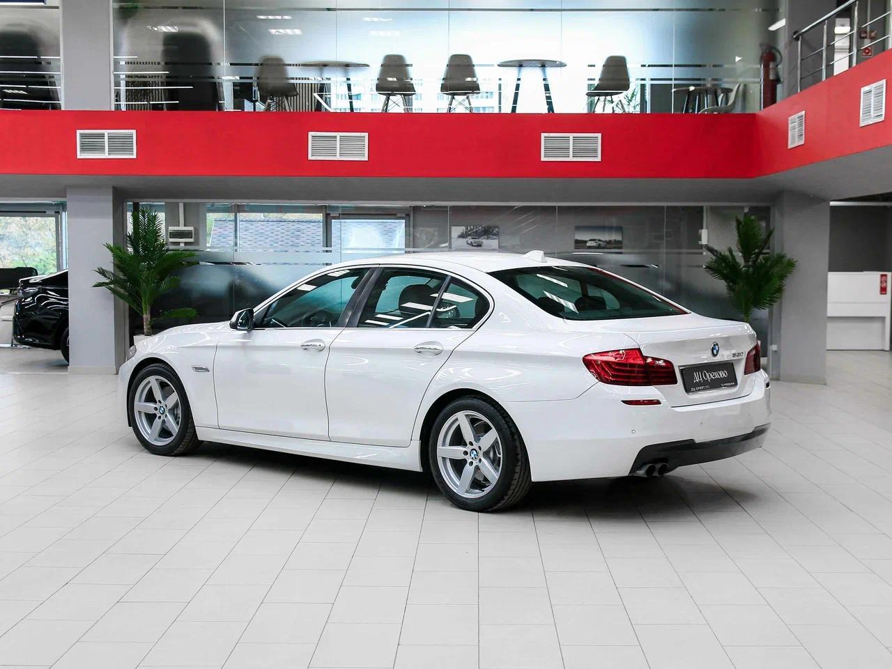 BMW 5 серии 2014, белый, ДЦ Орехово