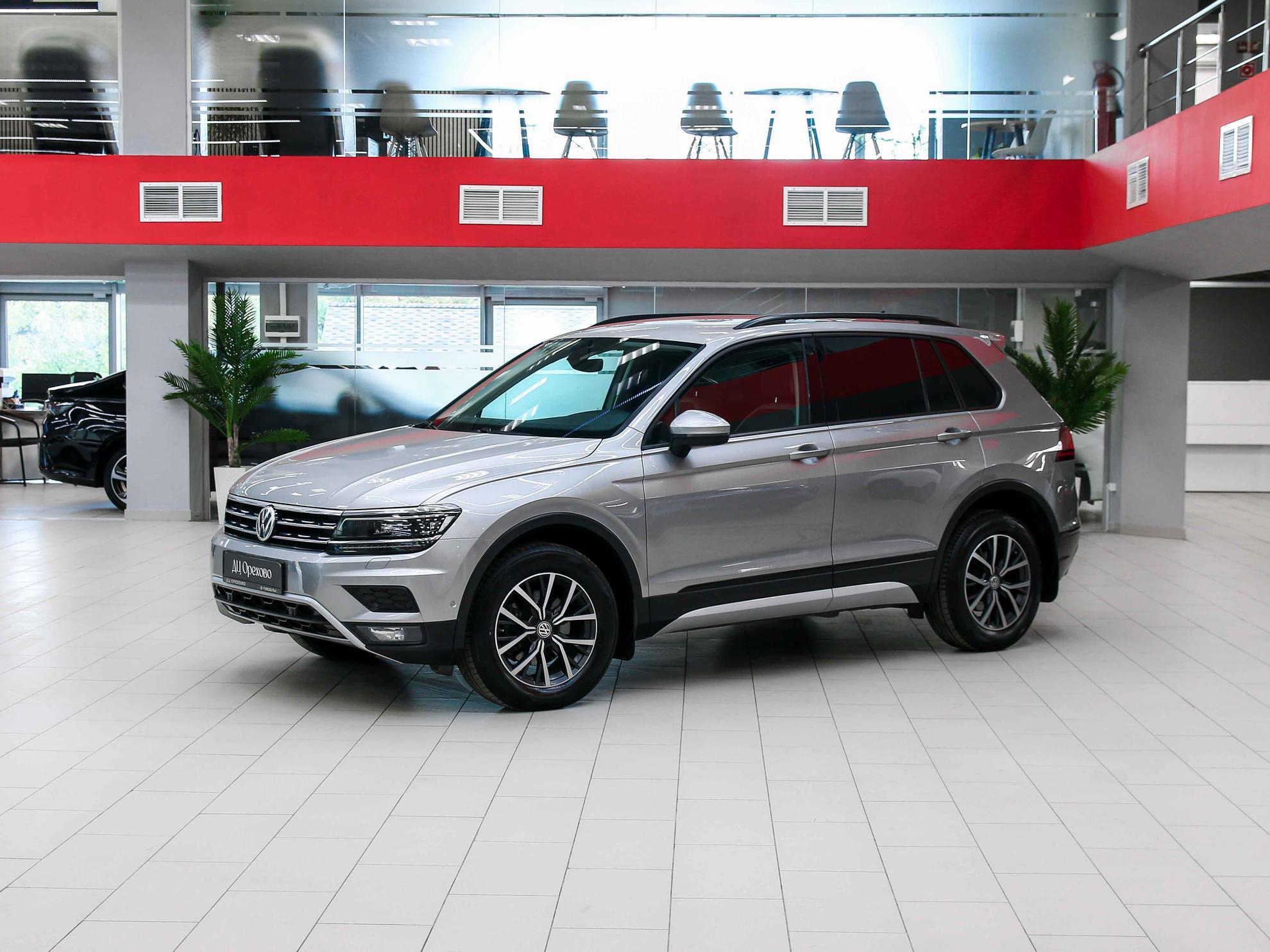 Volkswagen Tiguan 2020, серый, ДЦ Орехово
