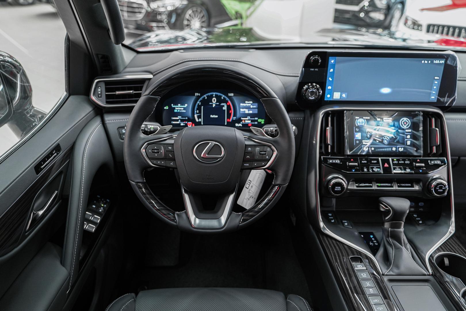 Lexus LX 2026, черный, ДЦ Орехово