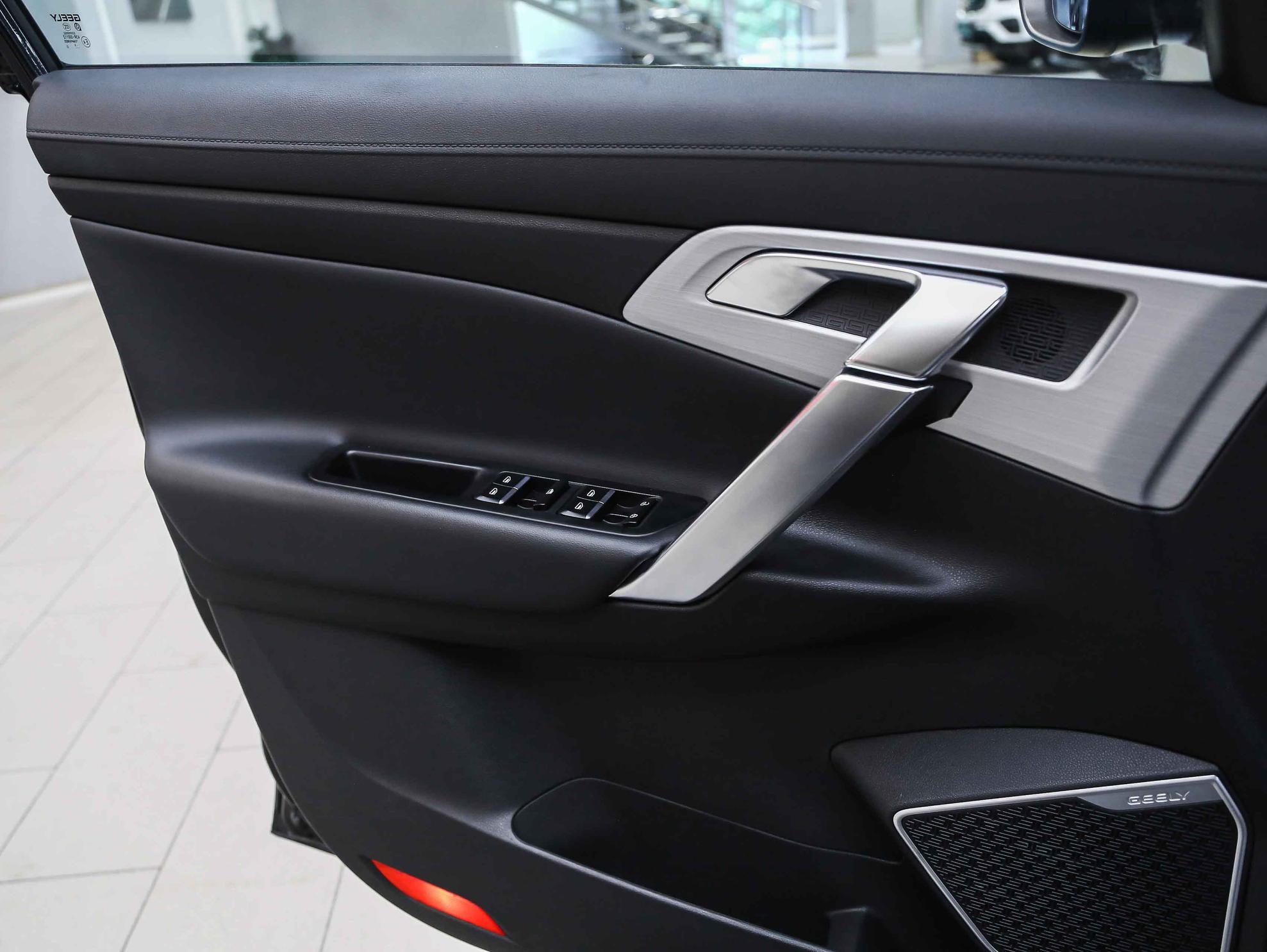 Geely Atlas 2019, черный, ДЦ Орехово