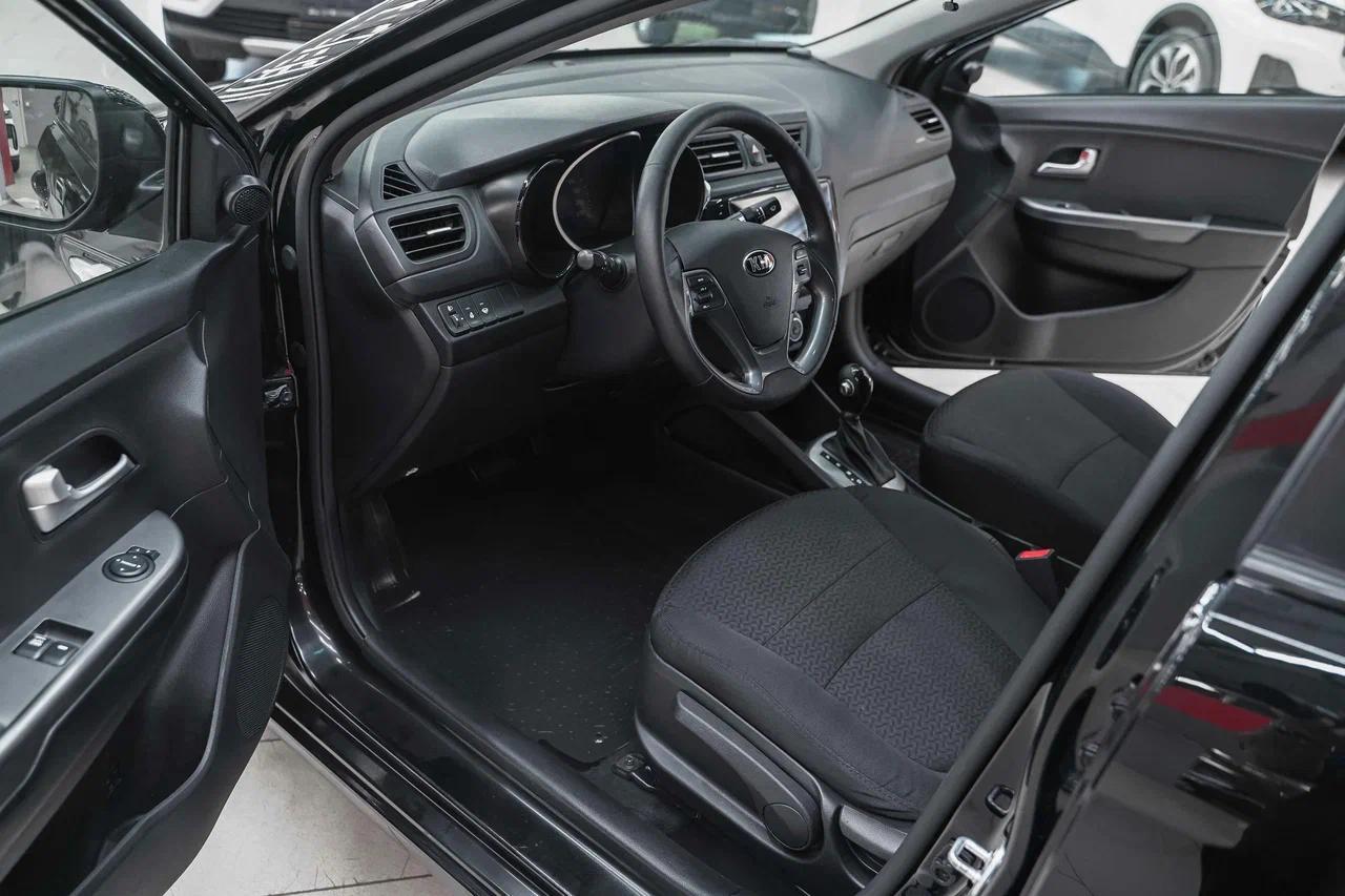 Kia Rio 2017, черный, ДЦ Орехово