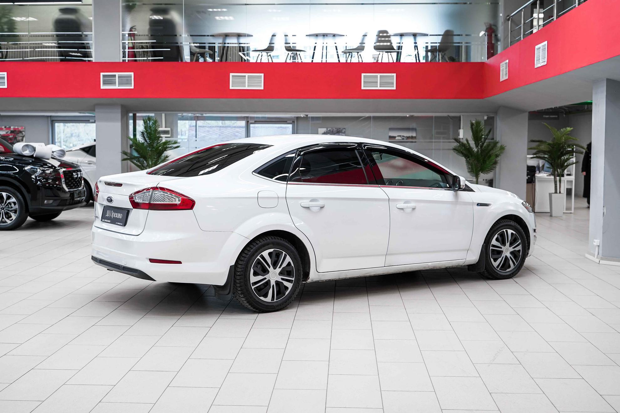Ford Mondeo 2013, белый, ДЦ Орехово