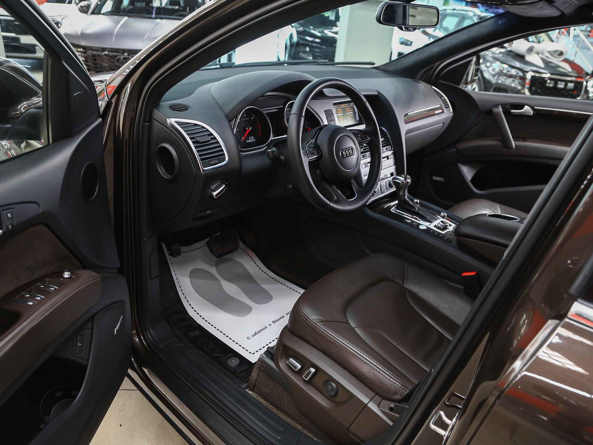 Audi Q7 2013, коричневый, ДЦ Орехово