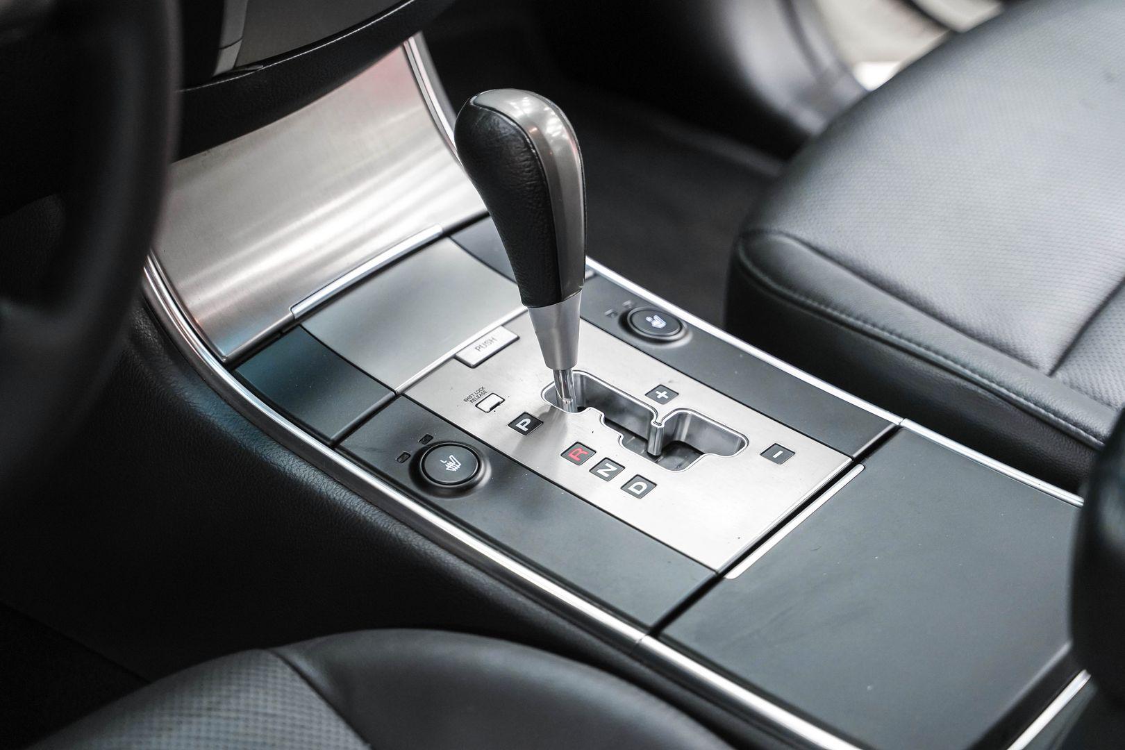 Hyundai ix55 2011, белый, ДЦ Орехово