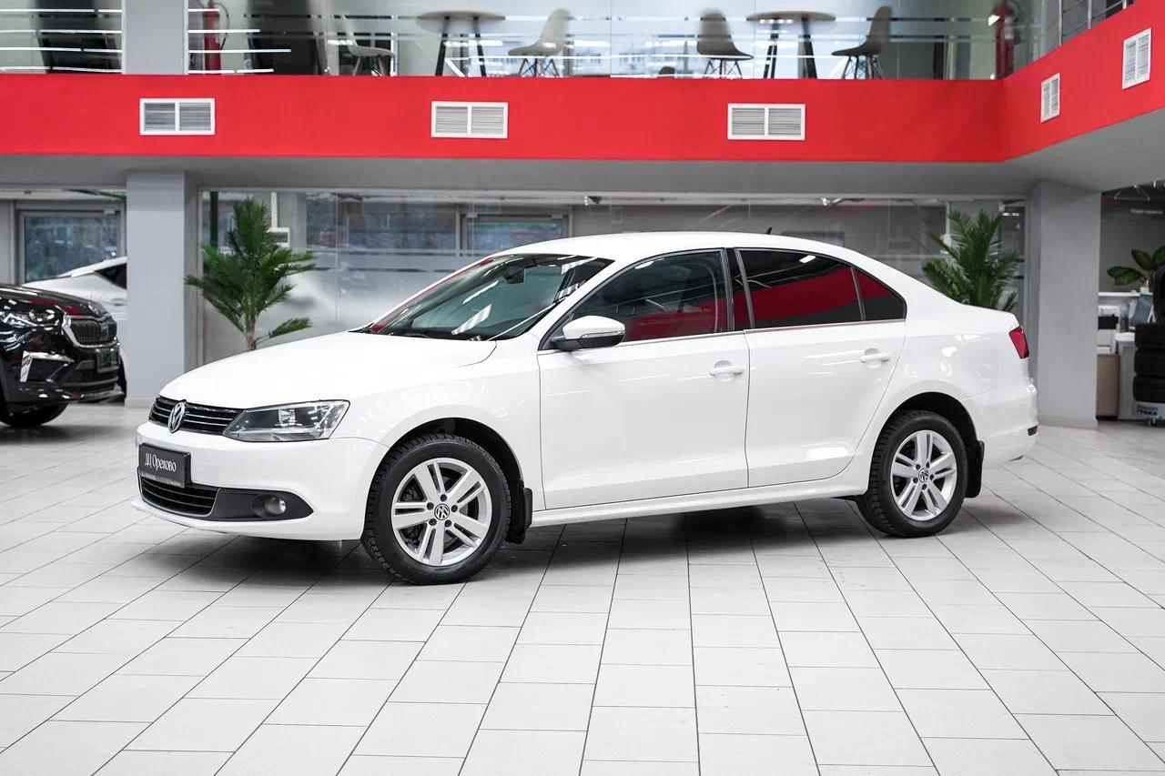 Volkswagen Jetta 2013, белый, ДЦ Орехово
