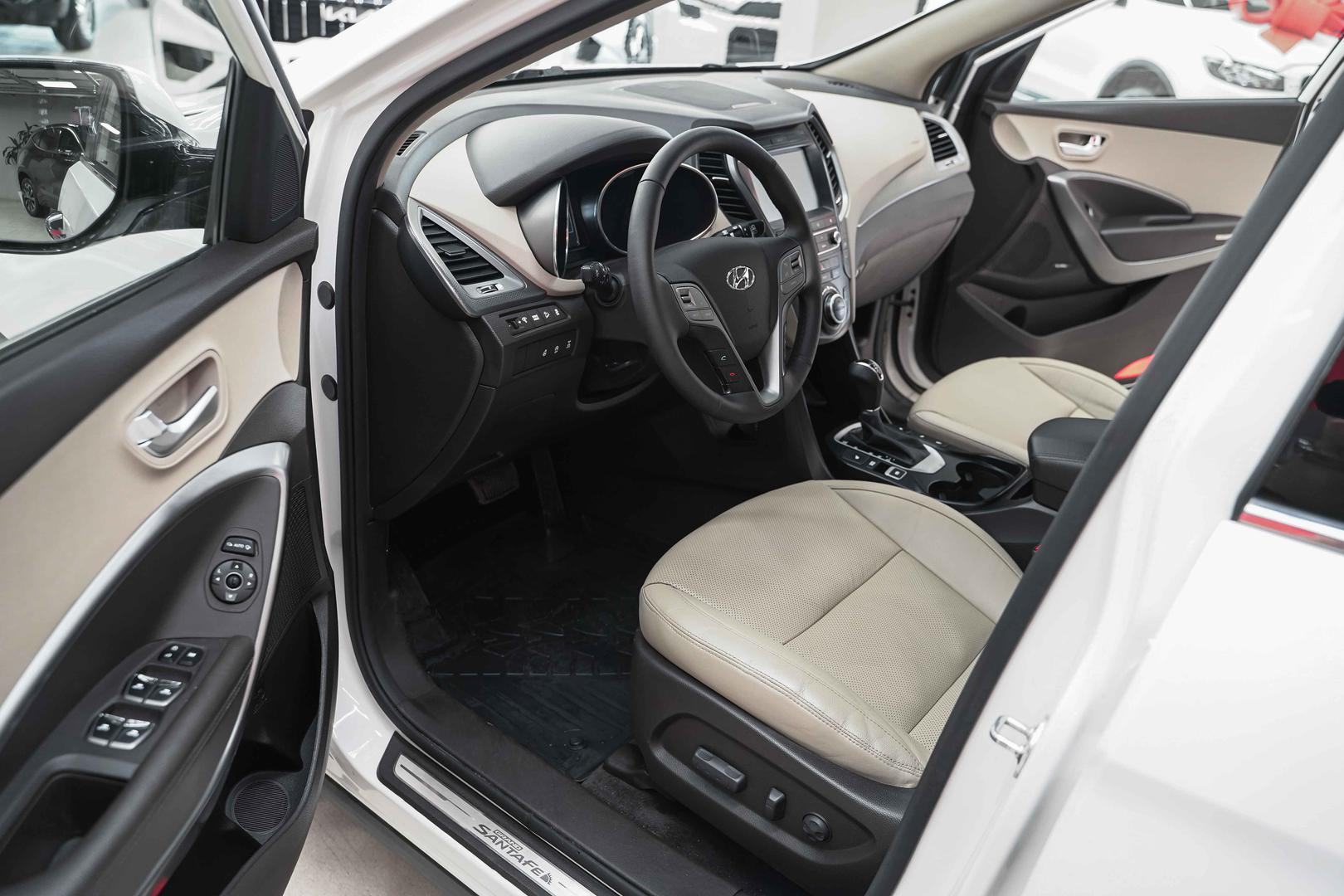 Hyundai Santa Fe 2017, белый, ДЦ Орехово