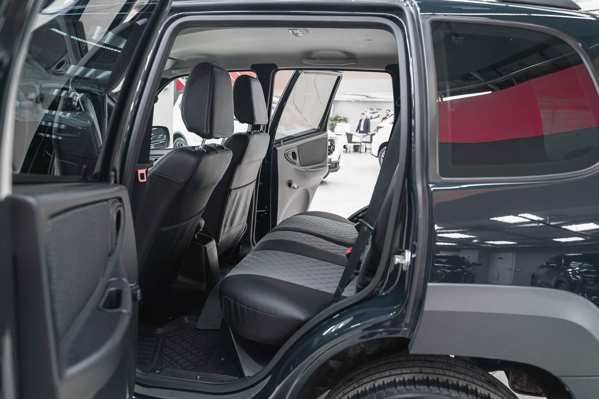 LADA (ВАЗ) Niva Travel 2023, зеленый, ДЦ Орехово