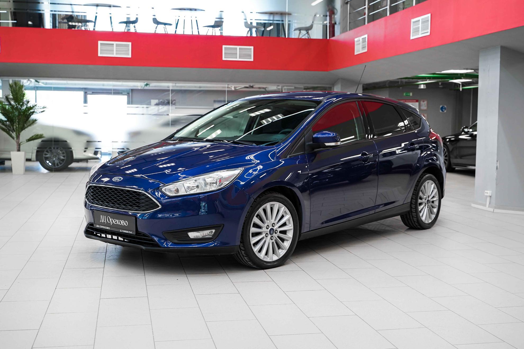 Ford Focus 2015, синий, ДЦ Орехово