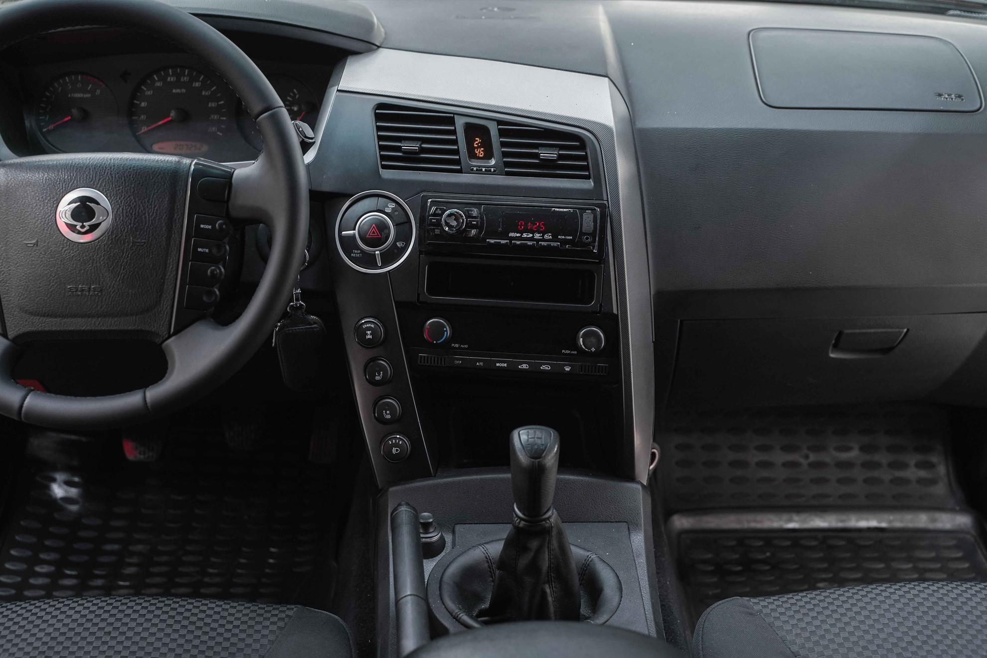 SsangYong Kyron 2009, черный, ДЦ Орехово