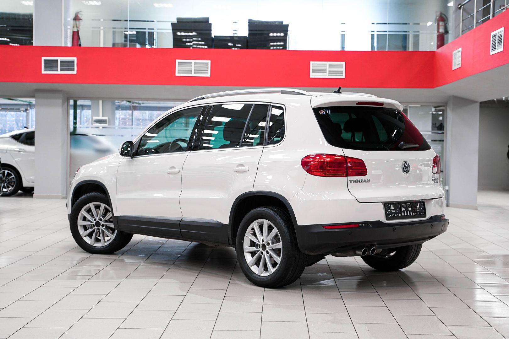 Volkswagen Tiguan 2012, белый, ДЦ Орехово