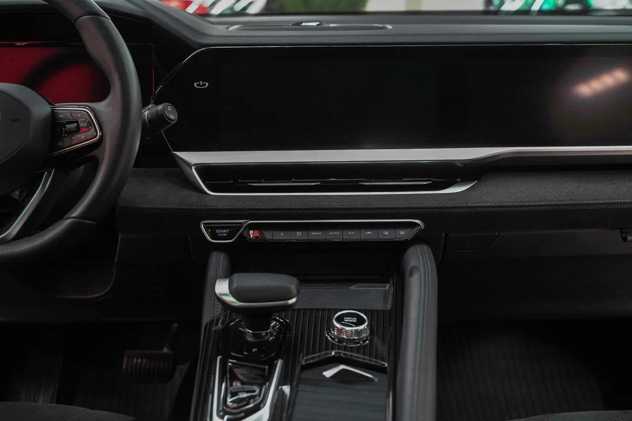 Geely Monjaro 2024, серый, ДЦ Орехово