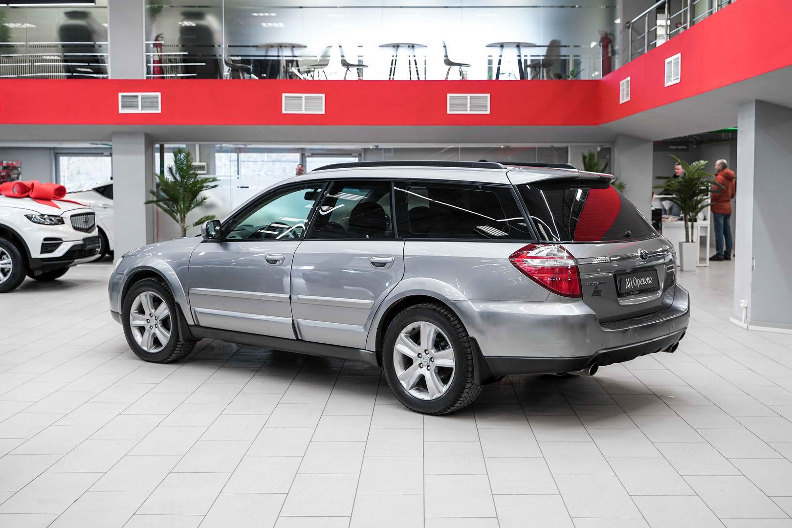 Subaru Outback 2008, серебряный, ДЦ Орехово