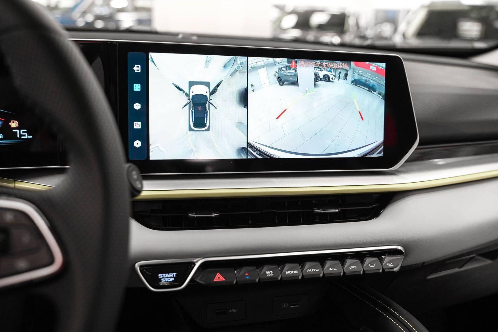 Geely Coolray 2023, белый, ДЦ Орехово