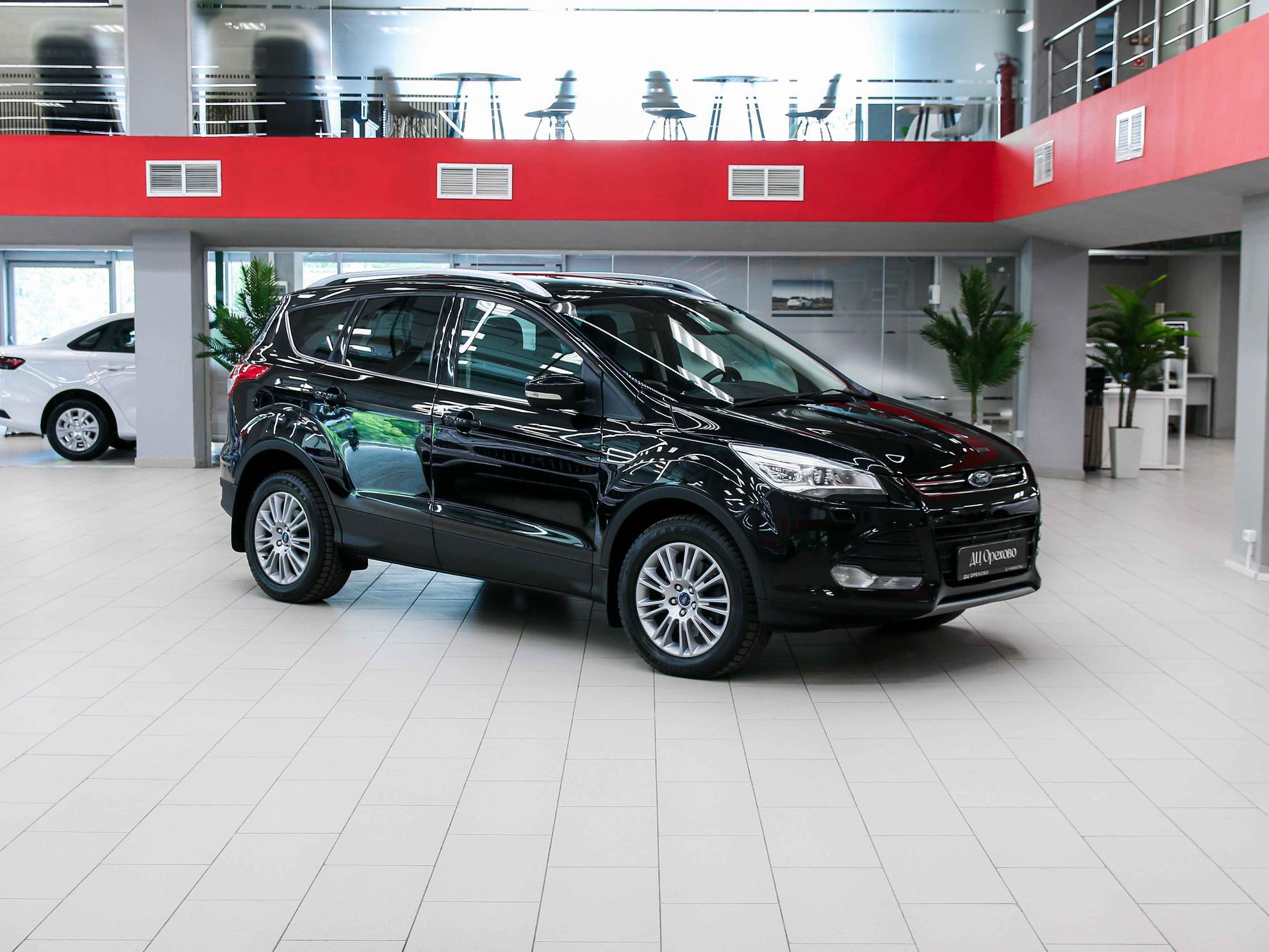Ford Kuga 2014, черный, ДЦ Орехово