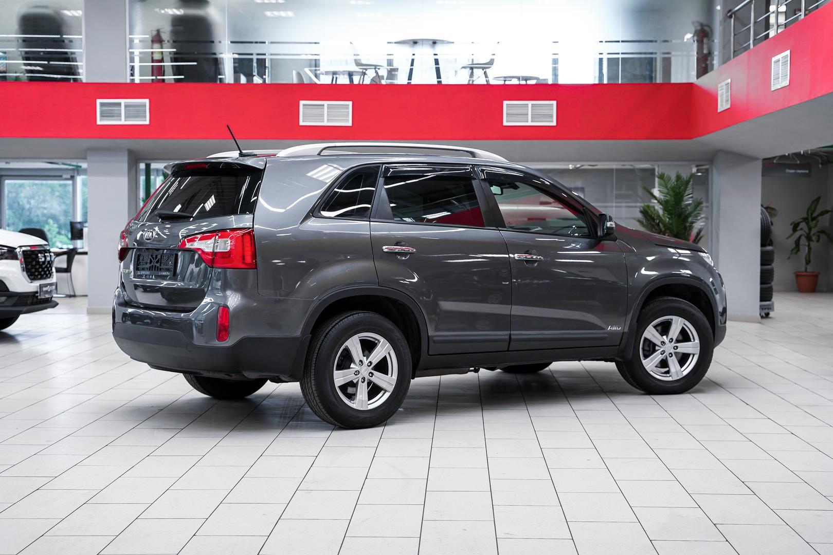 Kia Sorento 2014, серый, ДЦ Орехово