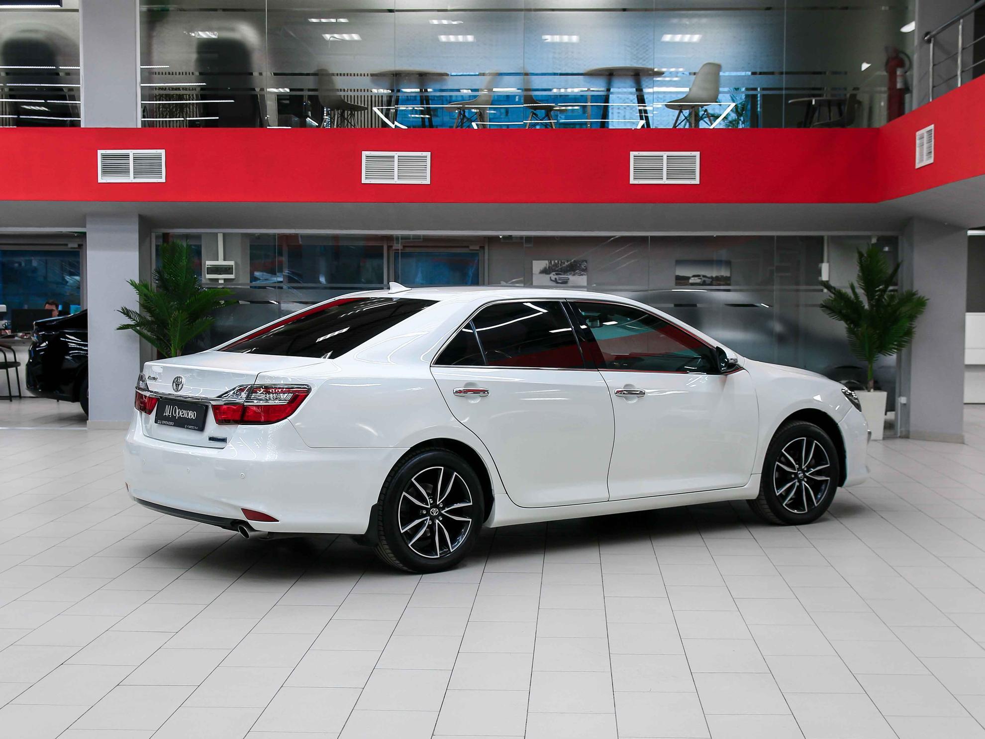 Toyota Camry 2017, белый, ДЦ Орехово