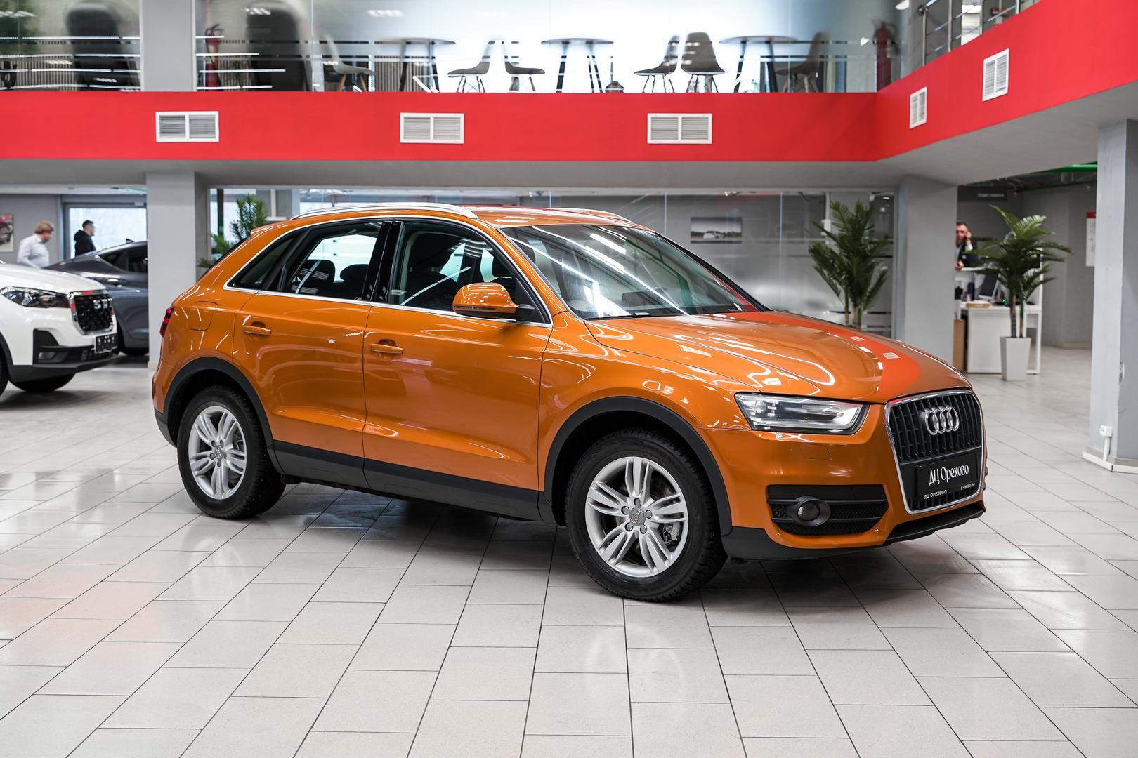 Audi Q3 2012, оранжевый, ДЦ Орехово
