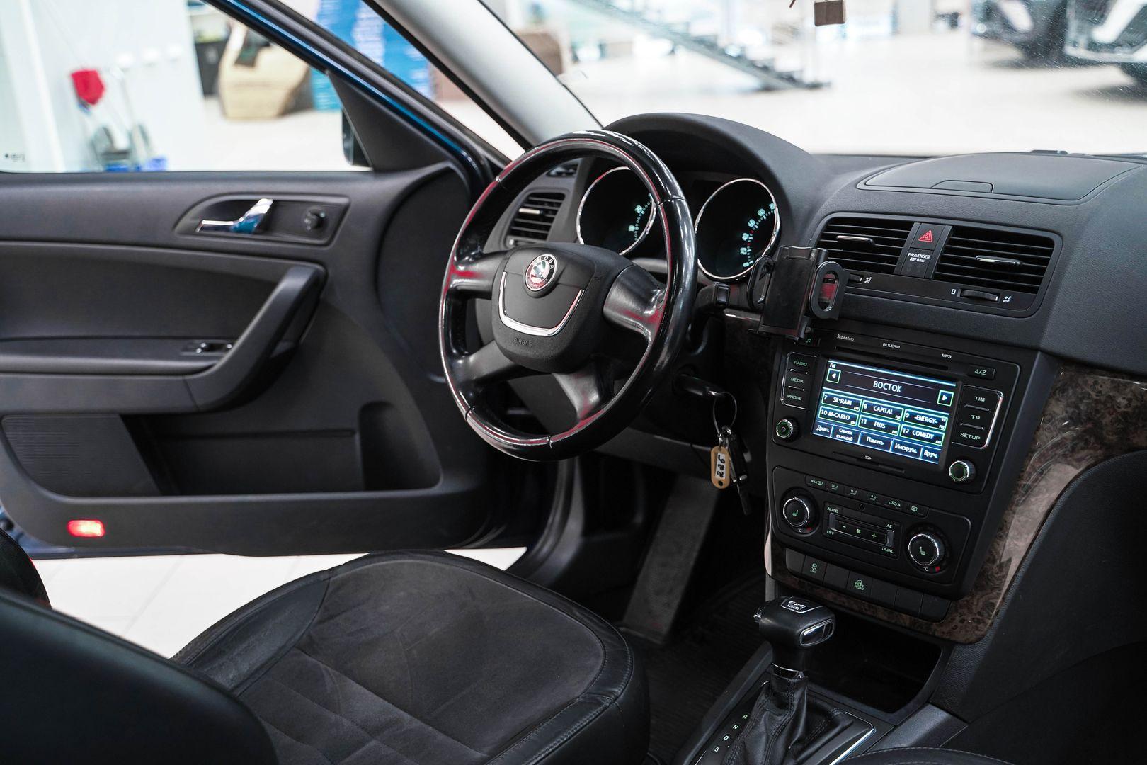 Skoda Yeti 2012, синий, ДЦ Орехово