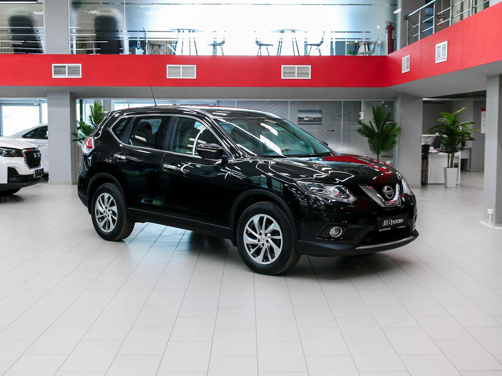 Nissan X-Trail 2016, черный, ДЦ Орехово