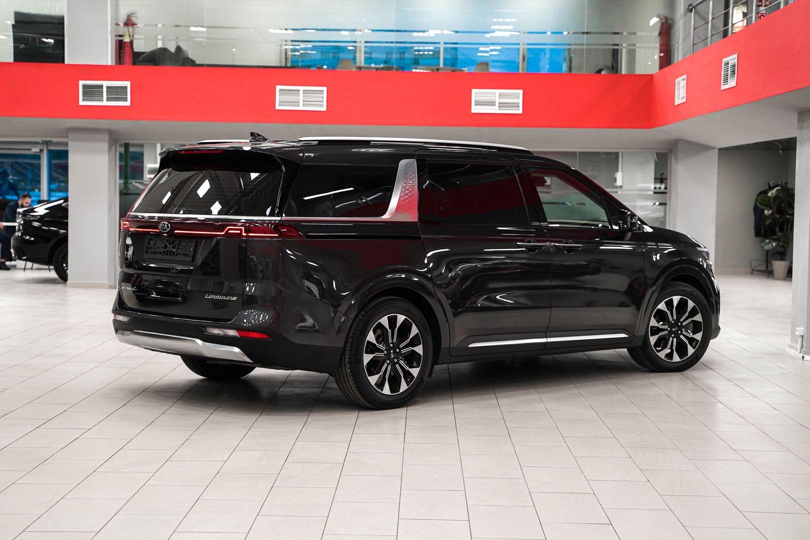 Kia Carnival 2020, серый, ДЦ Орехово