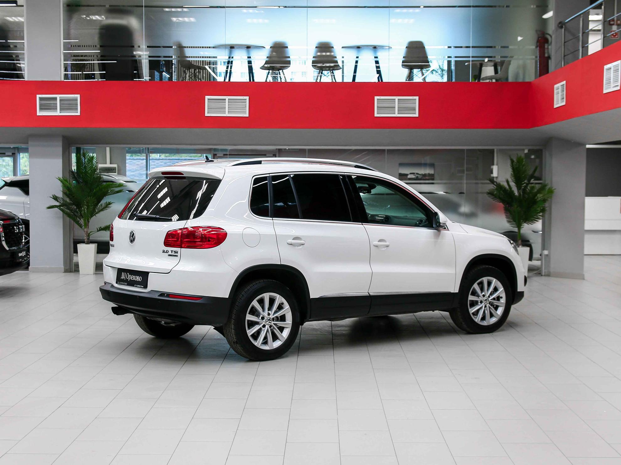 Volkswagen Tiguan 2013, белый, ДЦ Орехово