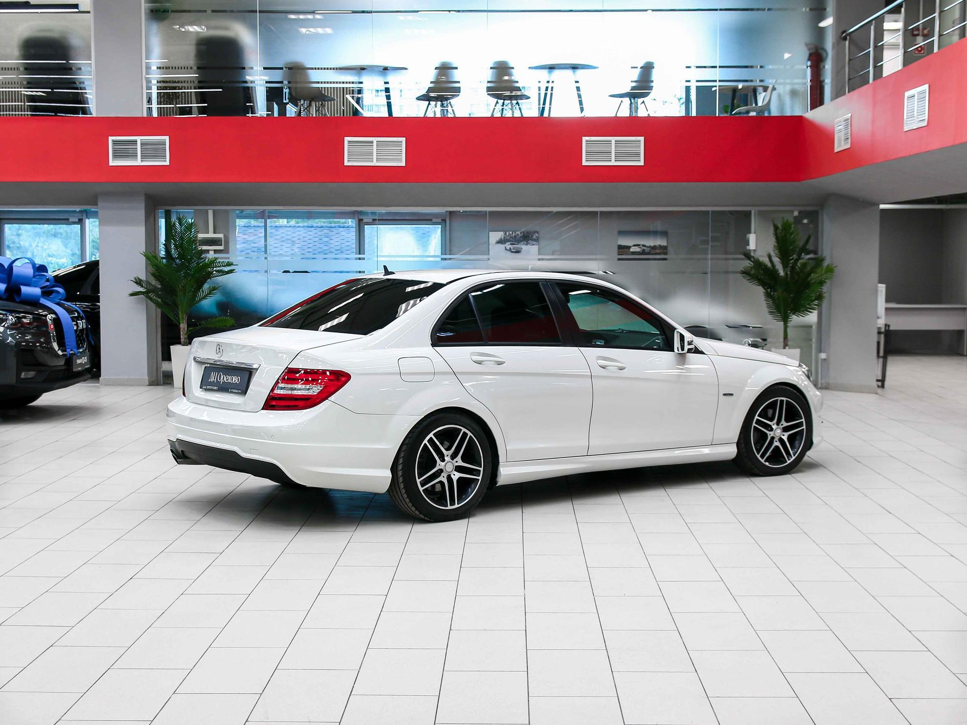 Mercedes-Benz C-Класс 2012, белый, ДЦ Орехово