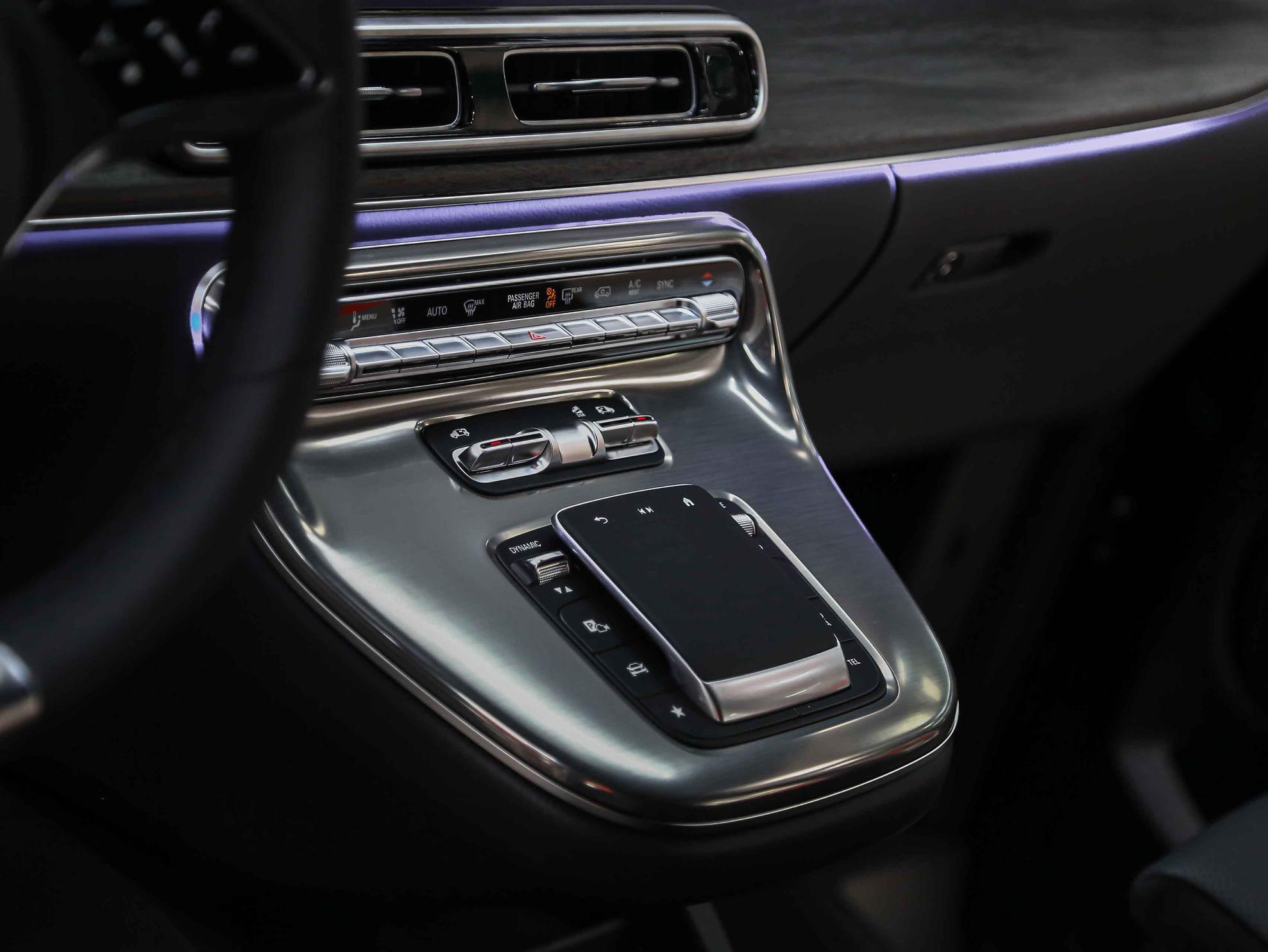 Mercedes-Benz V-Класс 2026, черный, ДЦ Орехово
