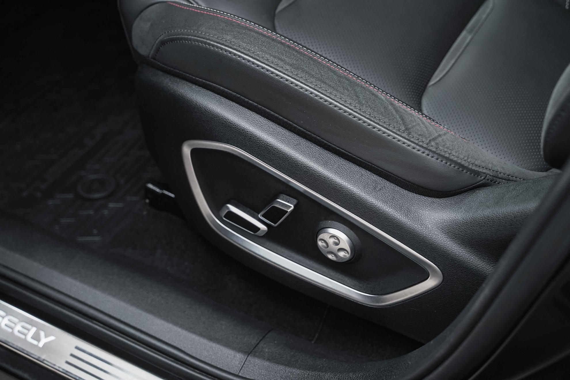 Geely Tugella 2023, черный, ДЦ Орехово