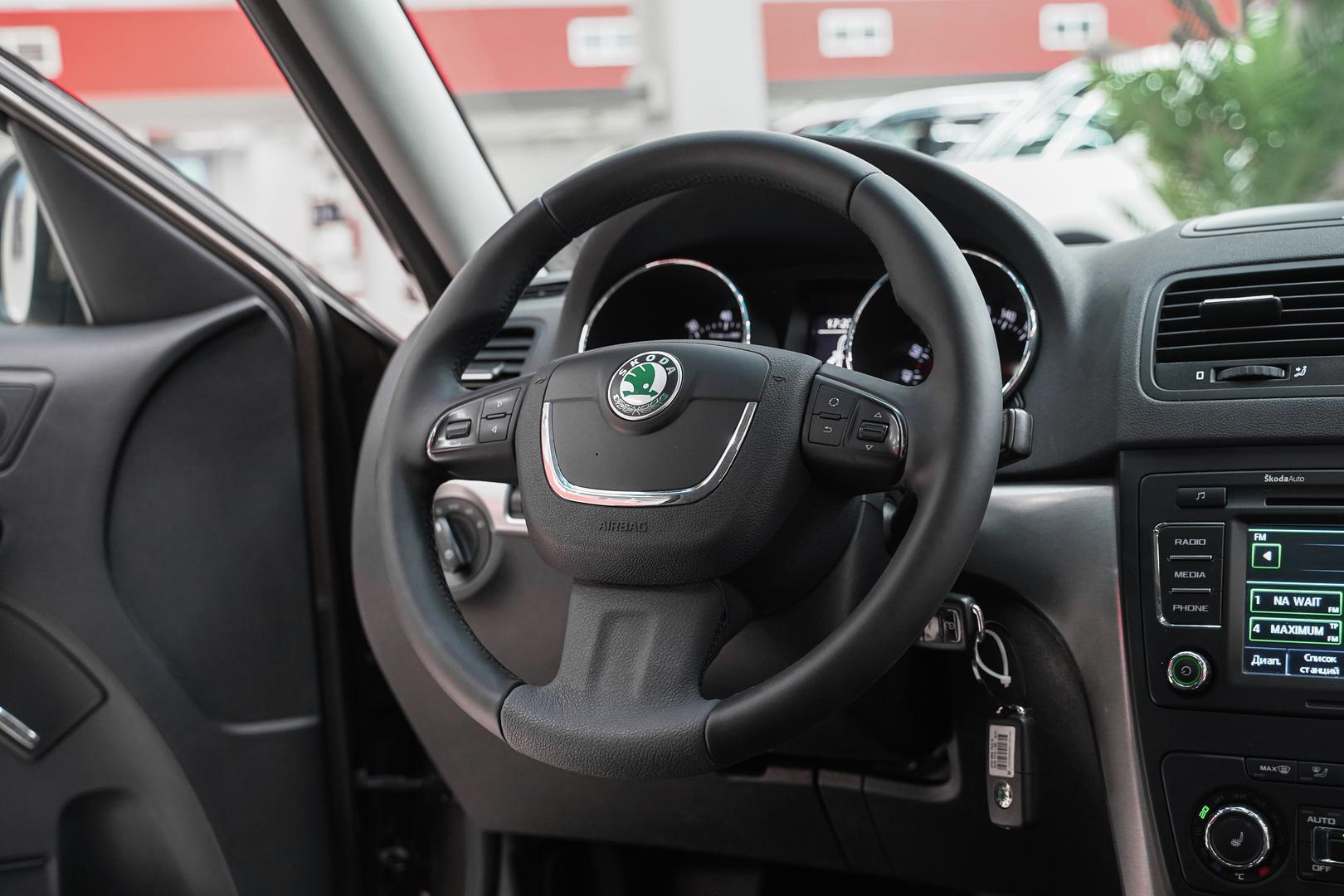 Skoda Yeti 2012, коричневый, ДЦ Орехово