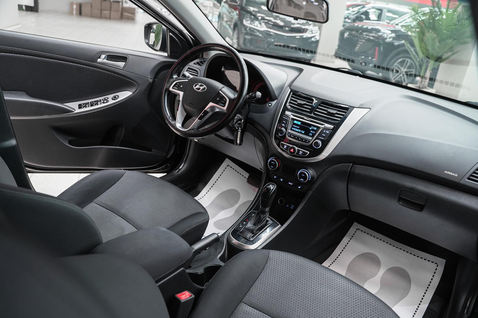 Hyundai Solaris 2015, черный, ДЦ Орехово