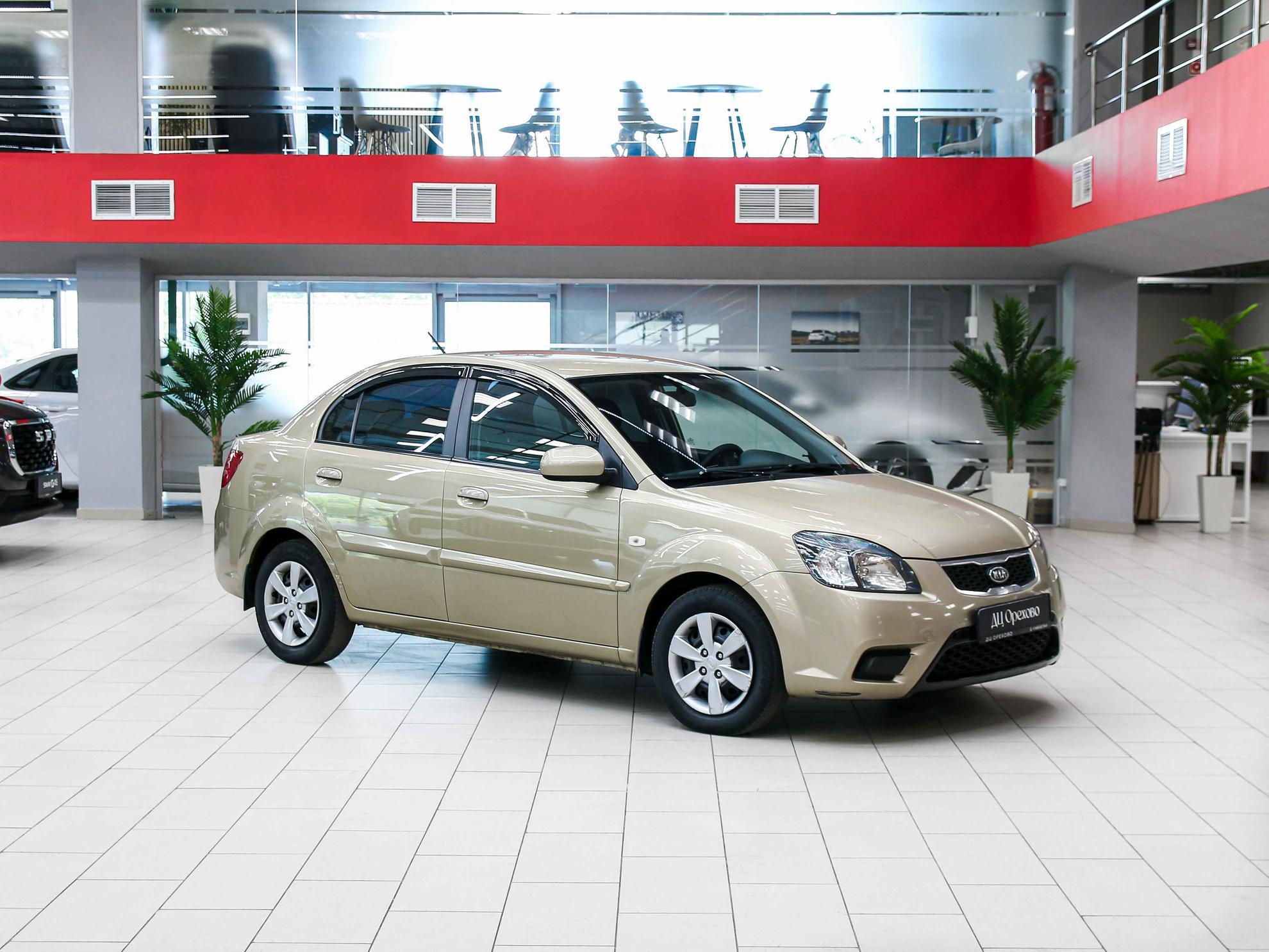 Kia Rio 2011, бежевый, ДЦ Орехово